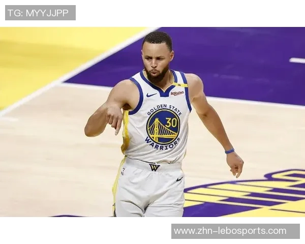 勇士战胜太阳送对手七连败库里贡献25分9助攻布克无奈空砍21分